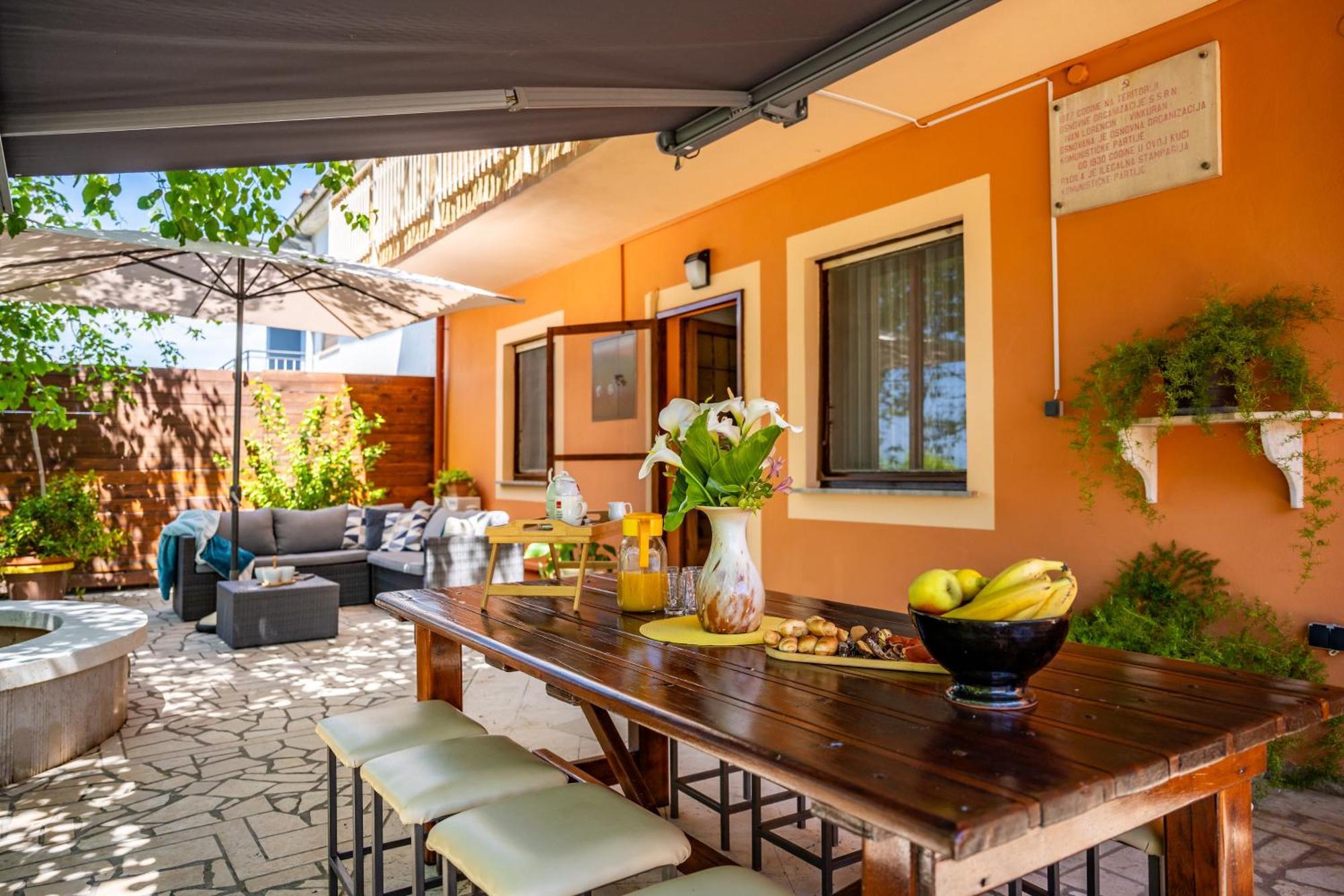 E-M Apartments With Private Pool Vinkuran Exterior foto
